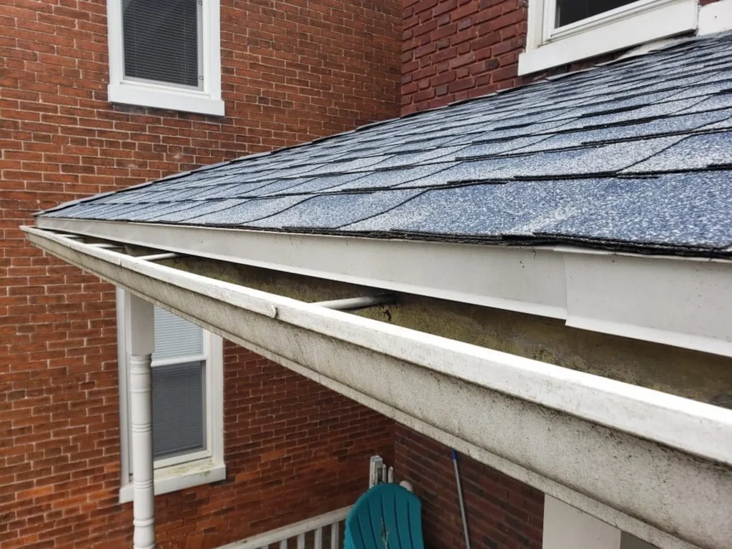 How Drip Edges and Gutters Work Together